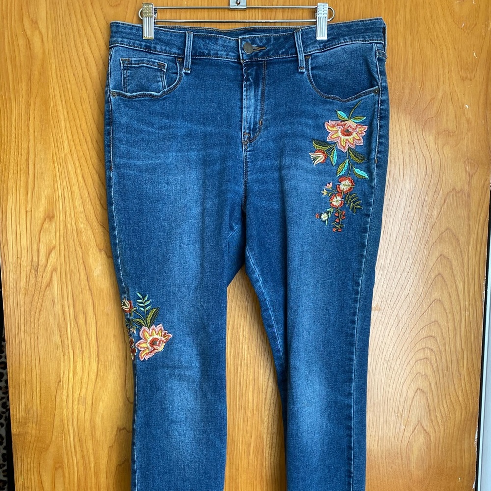 Old Navy Embroidered Skinny Jeans
